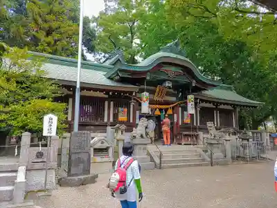 挙母神社の山門・神門