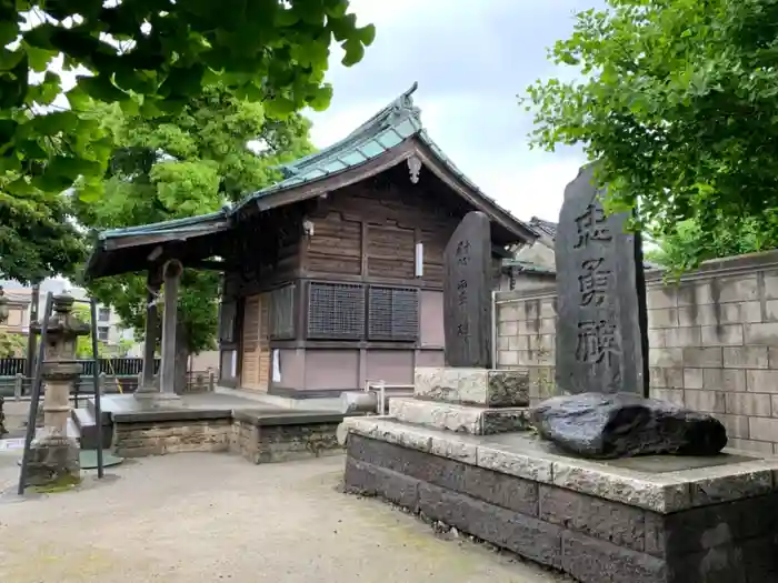 水神社の本殿