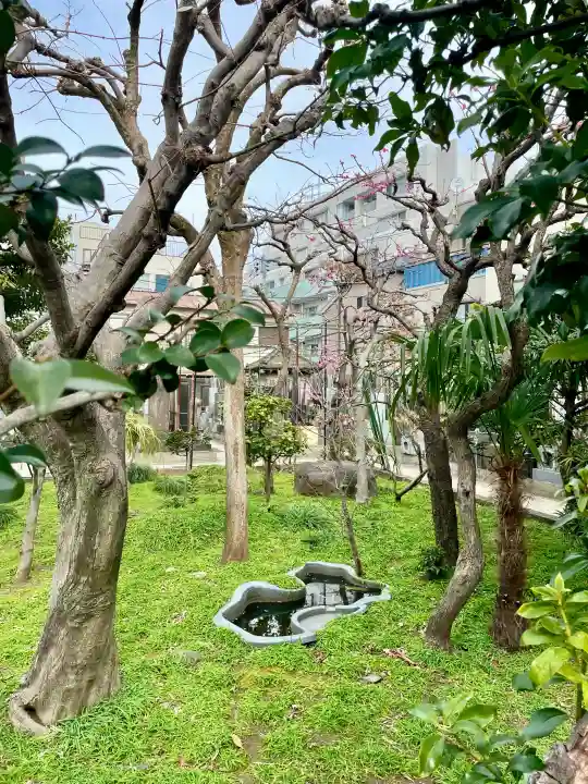 全勝寺の{uncategorized: "未分類", other: "その他", undefined: "問題あり", building: "その他建物", grave: "お墓", sacred_gate: "鳥居", guardian: "狛犬", statue: "像", buddha: "仏像", history: "歴史", nature: "自然", garden: "庭園", animal: "動物", pagoda: "塔", temizu: "手水舎", mountain_gate: "山門・神門", sanctuary: "本殿・本堂", subordinate: "末社・摂社", art: "芸術", scenery: "景色", jizo: "地蔵", ema: "絵馬", goshuin: "御朱印", omikuji: "おみくじ", items: "授与品その他", amulet: "お守り", goshuincho: "御朱印帳", eats: "食事", festival: "お祭り", votive_dance: "神楽", shichigosan: "七五三参", wedding: "結婚式", experience: "体験その他", initially: "初詣", around: "周辺", anti_infection: "感染症対策"}