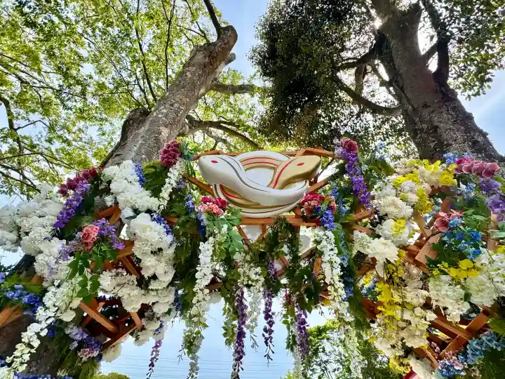 金蛇水神社の{uncategorized: "未分類", other: "その他", undefined: "問題あり", building: "その他建物", grave: "お墓", sacred_gate: "鳥居", guardian: "狛犬", statue: "像", buddha: "仏像", history: "歴史", nature: "自然", garden: "庭園", animal: "動物", pagoda: "塔", temizu: "手水舎", mountain_gate: "山門・神門", sanctuary: "本殿・本堂", subordinate: "末社・摂社", art: "芸術", scenery: "景色", jizo: "地蔵", ema: "絵馬", goshuin: "御朱印", omikuji: "おみくじ", items: "授与品その他", amulet: "お守り", goshuincho: "御朱印帳", eats: "食事", festival: "お祭り", votive_dance: "神楽", shichigosan: "七五三参", wedding: "結婚式", experience: "体験その他", initially: "初詣", around: "周辺", anti_infection: "感染症対策"}