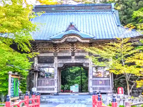 榛名神社の山門・神門