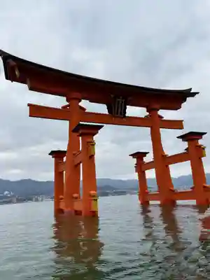 厳島神社(広島県)