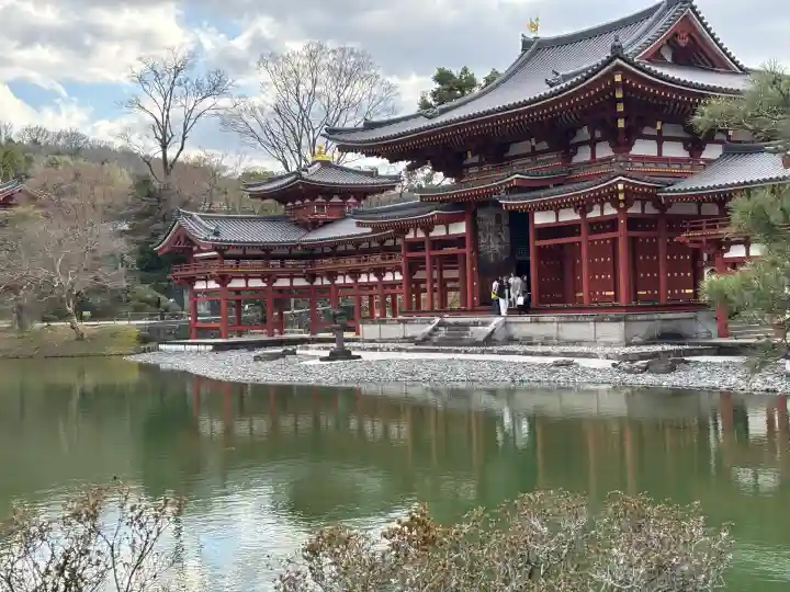 平等院の{uncategorized: "未分類", other: "その他", undefined: "問題あり", building: "その他建物", grave: "お墓", sacred_gate: "鳥居", guardian: "狛犬", statue: "像", buddha: "仏像", history: "歴史", nature: "自然", garden: "庭園", animal: "動物", pagoda: "塔", temizu: "手水舎", mountain_gate: "山門・神門", sanctuary: "本殿・本堂", subordinate: "末社・摂社", art: "芸術", scenery: "景色", jizo: "地蔵", ema: "絵馬", goshuin: "御朱印", omikuji: "おみくじ", items: "授与品その他", amulet: "お守り", goshuincho: "御朱印帳", eats: "食事", festival: "お祭り", votive_dance: "神楽", shichigosan: "七五三参", wedding: "結婚式", experience: "体験その他", initially: "初詣", around: "周辺", anti_infection: "感染症対策"}
