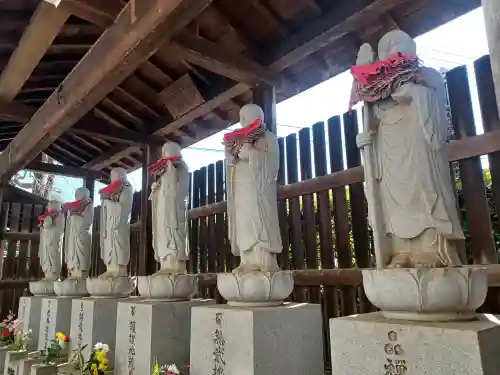 台雲寺の{uncategorized: "未分類", other: "その他", undefined: "問題あり", building: "その他建物", grave: "お墓", sacred_gate: "鳥居", guardian: "狛犬", statue: "像", buddha: "仏像", history: "歴史", nature: "自然", garden: "庭園", animal: "動物", pagoda: "塔", temizu: "手水舎", mountain_gate: "山門・神門", sanctuary: "本殿・本堂", subordinate: "末社・摂社", art: "芸術", scenery: "景色", jizo: "地蔵", ema: "絵馬", goshuin: "御朱印", omikuji: "おみくじ", items: "授与品その他", amulet: "お守り", goshuincho: "御朱印帳", eats: "食事", festival: "お祭り", votive_dance: "神楽", shichigosan: "七五三参", wedding: "結婚式", experience: "体験その他", initially: "初詣", around: "周辺", anti_infection: "感染症対策"}