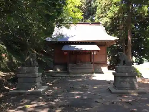 主石神社の本殿