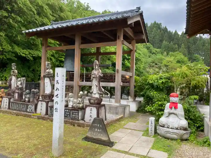 御誕生寺(猫寺)(福井県)