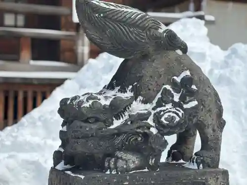 北海道神宮頓宮の{uncategorized: "未分類", other: "その他", undefined: "問題あり", building: "その他建物", grave: "お墓", sacred_gate: "鳥居", guardian: "狛犬", statue: "像", buddha: "仏像", history: "歴史", nature: "自然", garden: "庭園", animal: "動物", pagoda: "塔", temizu: "手水舎", mountain_gate: "山門・神門", sanctuary: "本殿・本堂", subordinate: "末社・摂社", art: "芸術", scenery: "景色", jizo: "地蔵", ema: "絵馬", goshuin: "御朱印", omikuji: "おみくじ", items: "授与品その他", amulet: "お守り", goshuincho: "御朱印帳", eats: "食事", festival: "お祭り", votive_dance: "神楽", shichigosan: "七五三参", wedding: "結婚式", experience: "体験その他", initially: "初詣", around: "周辺", anti_infection: "感染症対策"}