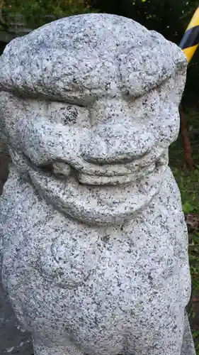 神恵内嚴島神社の狛犬