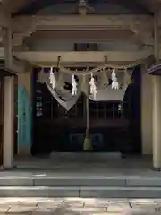 漆部神社の本殿