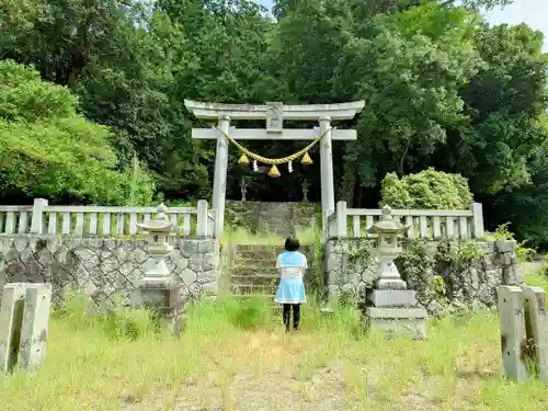 白鳥神社の鳥居