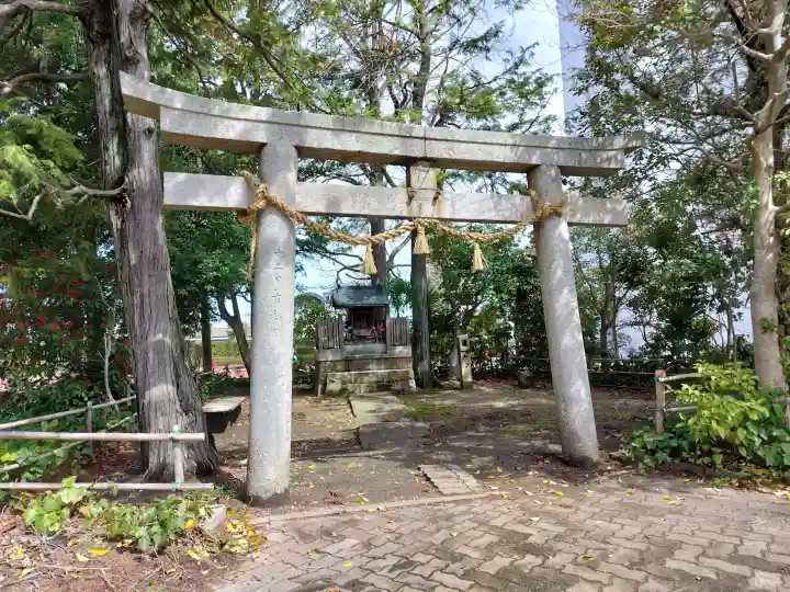 承文字八幡宮の{uncategorized: "未分類", other: "その他", undefined: "問題あり", building: "その他建物", grave: "お墓", sacred_gate: "鳥居", guardian: "狛犬", statue: "像", buddha: "仏像", history: "歴史", nature: "自然", garden: "庭園", animal: "動物", pagoda: "塔", temizu: "手水舎", mountain_gate: "山門・神門", sanctuary: "本殿・本堂", subordinate: "末社・摂社", art: "芸術", scenery: "景色", jizo: "地蔵", ema: "絵馬", goshuin: "御朱印", omikuji: "おみくじ", items: "授与品その他", amulet: "お守り", goshuincho: "御朱印帳", eats: "食事", festival: "お祭り", votive_dance: "神楽", shichigosan: "七五三参", wedding: "結婚式", experience: "体験その他", initially: "初詣", around: "周辺", anti_infection: "感染症対策"}