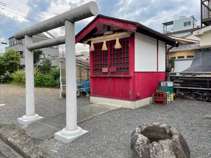 穴山稲荷神社(山梨県)