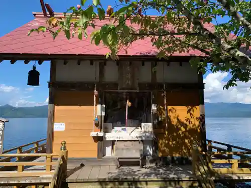 浮木神社の本殿