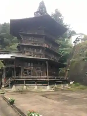 円通三匝堂(さざえ堂)の本殿・本堂