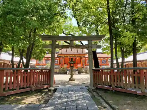 休ヶ岡八幡宮（薬師寺境内社）の鳥居