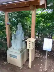 川越八幡宮の像