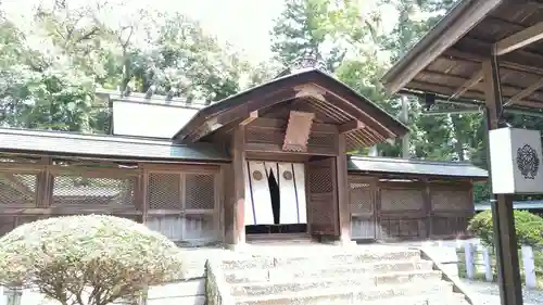 小御門神社の本殿・本堂