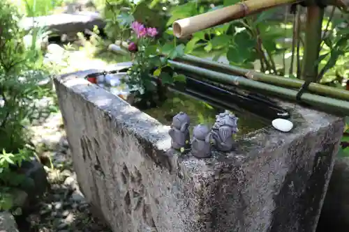 宝蔵寺の手水舎