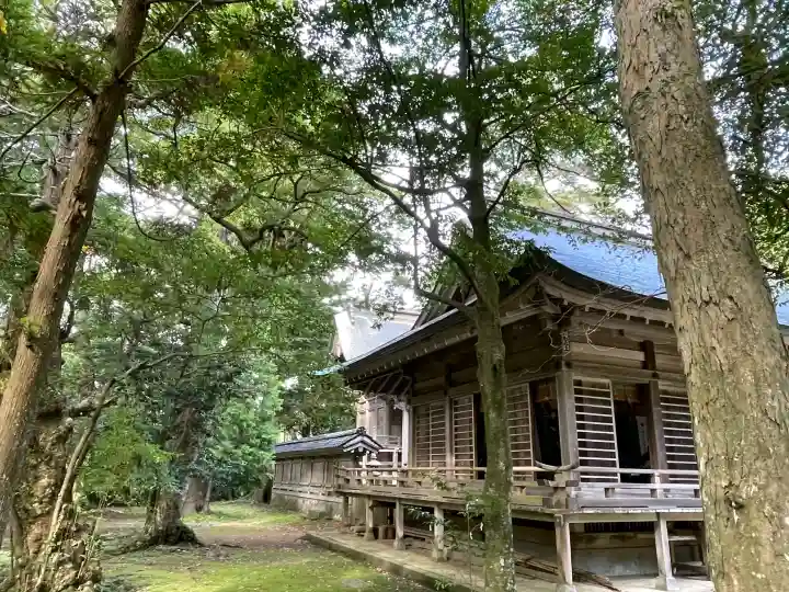 倭文神社の{uncategorized: "未分類", other: "その他", undefined: "問題あり", building: "その他建物", grave: "お墓", sacred_gate: "鳥居", guardian: "狛犬", statue: "像", buddha: "仏像", history: "歴史", nature: "自然", garden: "庭園", animal: "動物", pagoda: "塔", temizu: "手水舎", mountain_gate: "山門・神門", sanctuary: "本殿・本堂", subordinate: "末社・摂社", art: "芸術", scenery: "景色", jizo: "地蔵", ema: "絵馬", goshuin: "御朱印", omikuji: "おみくじ", items: "授与品その他", amulet: "お守り", goshuincho: "御朱印帳", eats: "食事", festival: "お祭り", votive_dance: "神楽", shichigosan: "七五三参", wedding: "結婚式", experience: "体験その他", initially: "初詣", around: "周辺", anti_infection: "感染症対策"}
