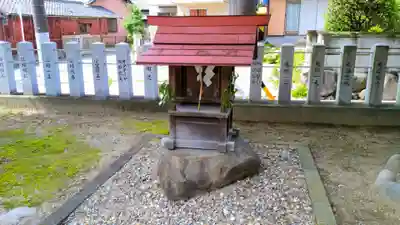 八所社の末社・摂社