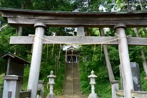 西八朔杉山神社の鳥居