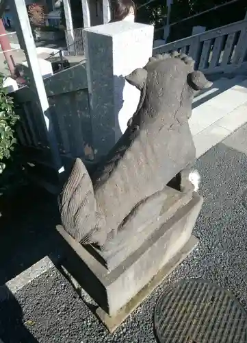 白金氷川神社の狛犬