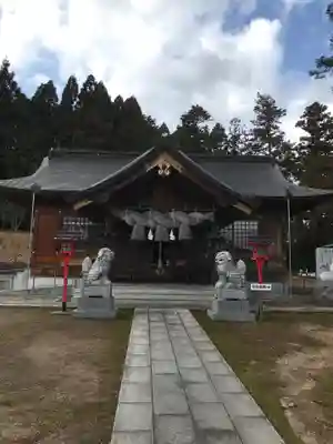 鷹日神社の本殿・本堂
