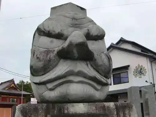 大杉神社の像