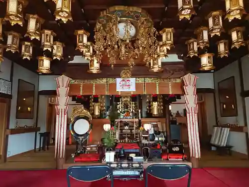 密峰寺の本殿・本堂