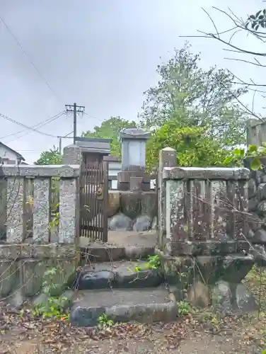 天王神社の{uncategorized: "未分類", other: "その他", undefined: "問題あり", building: "その他建物", grave: "お墓", sacred_gate: "鳥居", guardian: "狛犬", statue: "像", buddha: "仏像", history: "歴史", nature: "自然", garden: "庭園", animal: "動物", pagoda: "塔", temizu: "手水舎", mountain_gate: "山門・神門", sanctuary: "本殿・本堂", subordinate: "末社・摂社", art: "芸術", scenery: "景色", jizo: "地蔵", ema: "絵馬", goshuin: "御朱印", omikuji: "おみくじ", items: "授与品その他", amulet: "お守り", goshuincho: "御朱印帳", eats: "食事", festival: "お祭り", votive_dance: "神楽", shichigosan: "七五三参", wedding: "結婚式", experience: "体験その他", initially: "初詣", around: "周辺", anti_infection: "感染症対策"}