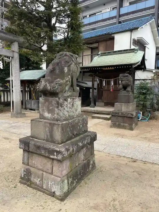 胡録神社の{uncategorized: "未分類", other: "その他", undefined: "問題あり", building: "その他建物", grave: "お墓", sacred_gate: "鳥居", guardian: "狛犬", statue: "像", buddha: "仏像", history: "歴史", nature: "自然", garden: "庭園", animal: "動物", pagoda: "塔", temizu: "手水舎", mountain_gate: "山門・神門", sanctuary: "本殿・本堂", subordinate: "末社・摂社", art: "芸術", scenery: "景色", jizo: "地蔵", ema: "絵馬", goshuin: "御朱印", omikuji: "おみくじ", items: "授与品その他", amulet: "お守り", goshuincho: "御朱印帳", eats: "食事", festival: "お祭り", votive_dance: "神楽", shichigosan: "七五三参", wedding: "結婚式", experience: "体験その他", initially: "初詣", around: "周辺", anti_infection: "感染症対策"}