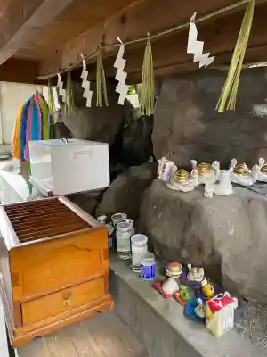 沖田神社の{uncategorized: "未分類", other: "その他", undefined: "問題あり", building: "その他建物", grave: "お墓", sacred_gate: "鳥居", guardian: "狛犬", statue: "像", buddha: "仏像", history: "歴史", nature: "自然", garden: "庭園", animal: "動物", pagoda: "塔", temizu: "手水舎", mountain_gate: "山門・神門", sanctuary: "本殿・本堂", subordinate: "末社・摂社", art: "芸術", scenery: "景色", jizo: "地蔵", ema: "絵馬", goshuin: "御朱印", omikuji: "おみくじ", items: "授与品その他", amulet: "お守り", goshuincho: "御朱印帳", eats: "食事", festival: "お祭り", votive_dance: "神楽", shichigosan: "七五三参", wedding: "結婚式", experience: "体験その他", initially: "初詣", around: "周辺", anti_infection: "感染症対策"}