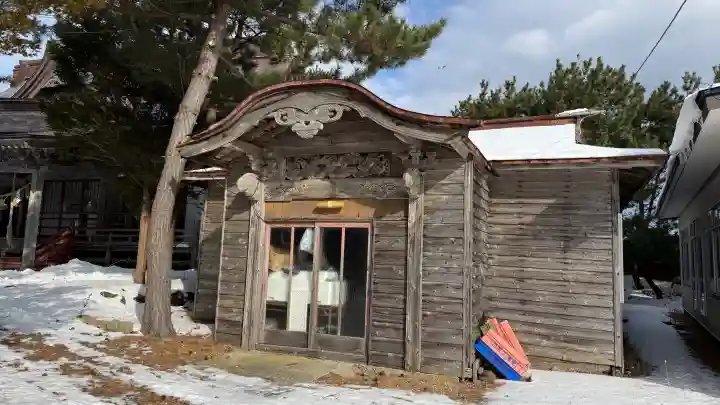 厳島神社の{uncategorized: "未分類", other: "その他", undefined: "問題あり", building: "その他建物", grave: "お墓", sacred_gate: "鳥居", guardian: "狛犬", statue: "像", buddha: "仏像", history: "歴史", nature: "自然", garden: "庭園", animal: "動物", pagoda: "塔", temizu: "手水舎", mountain_gate: "山門・神門", sanctuary: "本殿・本堂", subordinate: "末社・摂社", art: "芸術", scenery: "景色", jizo: "地蔵", ema: "絵馬", goshuin: "御朱印", omikuji: "おみくじ", items: "授与品その他", amulet: "お守り", goshuincho: "御朱印帳", eats: "食事", festival: "お祭り", votive_dance: "神楽", shichigosan: "七五三参", wedding: "結婚式", experience: "体験その他", initially: "初詣", around: "周辺", anti_infection: "感染症対策"}