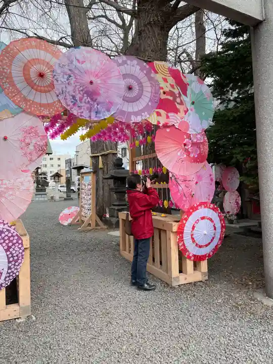 札幌諏訪神社の山門・神門