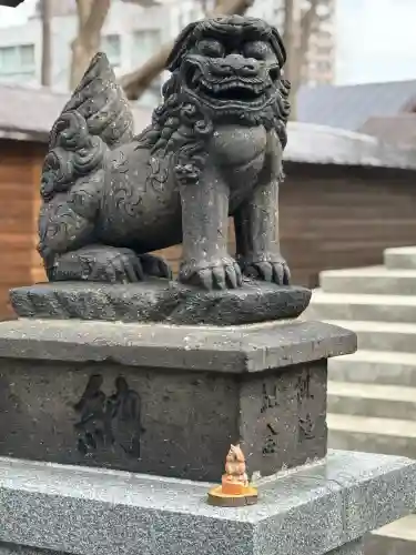 札幌諏訪神社の狛犬