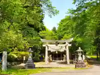 三輪神社の鳥居