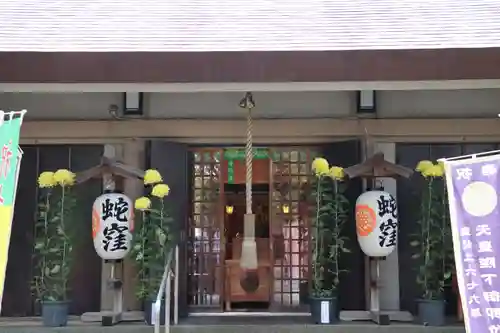 蛇窪神社の本殿・本堂