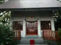 熊野神社の{uncategorized: "未分類", other: "その他", undefined: "問題あり", building: "その他建物", grave: "お墓", sacred_gate: "鳥居", guardian: "狛犬", statue: "像", buddha: "仏像", history: "歴史", nature: "自然", garden: "庭園", animal: "動物", pagoda: "塔", temizu: "手水舎", mountain_gate: "山門・神門", sanctuary: "本殿・本堂", subordinate: "末社・摂社", art: "芸術", scenery: "景色", jizo: "地蔵", ema: "絵馬", goshuin: "御朱印", omikuji: "おみくじ", items: "授与品その他", amulet: "お守り", goshuincho: "御朱印帳", eats: "食事", festival: "お祭り", votive_dance: "神楽", shichigosan: "七五三参", wedding: "結婚式", experience: "体験その他", initially: "初詣", around: "周辺", anti_infection: "感染症対策"}