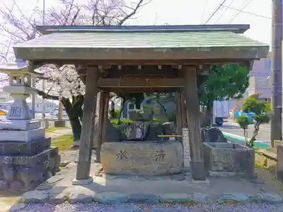 神明社(曽野町)の手水舎