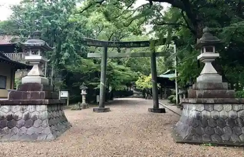 六所神社の鳥居