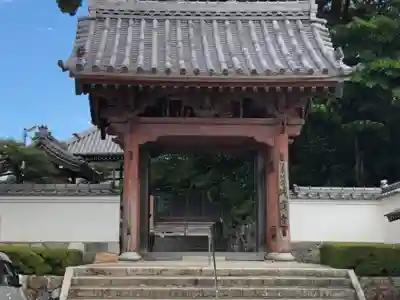 城宝寺の山門・神門