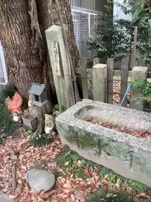 泥江縣神社の手水舎