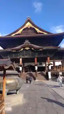 善光寺の本殿・本堂