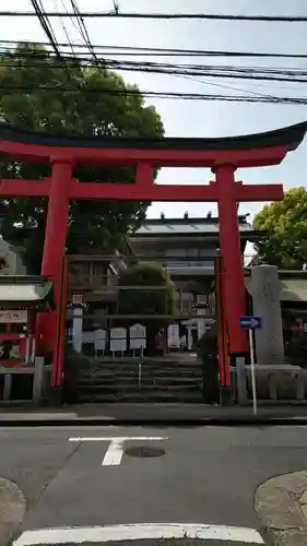 京濱伏見稲荷神社の鳥居