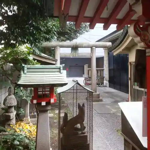 稲荷神社の末社