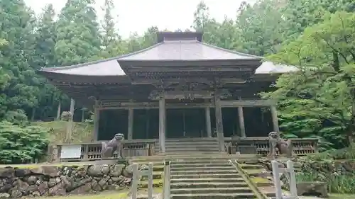 黒石寺の本殿