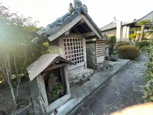 最勝寺の{uncategorized: "未分類", other: "その他", undefined: "問題あり", building: "その他建物", grave: "お墓", sacred_gate: "鳥居", guardian: "狛犬", statue: "像", buddha: "仏像", history: "歴史", nature: "自然", garden: "庭園", animal: "動物", pagoda: "塔", temizu: "手水舎", mountain_gate: "山門・神門", sanctuary: "本殿・本堂", subordinate: "末社・摂社", art: "芸術", scenery: "景色", jizo: "地蔵", ema: "絵馬", goshuin: "御朱印", omikuji: "おみくじ", items: "授与品その他", amulet: "お守り", goshuincho: "御朱印帳", eats: "食事", festival: "お祭り", votive_dance: "神楽", shichigosan: "七五三参", wedding: "結婚式", experience: "体験その他", initially: "初詣", around: "周辺", anti_infection: "感染症対策"}