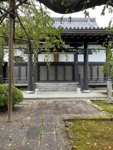 西迎寺の本殿・本堂