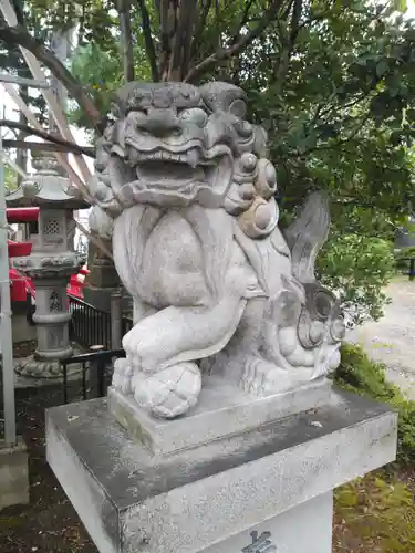 三社神社の狛犬