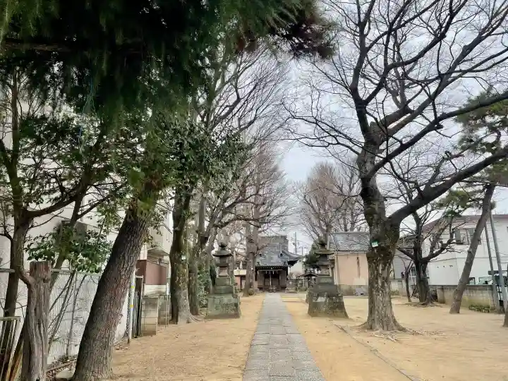 上小岩天祖神社の{uncategorized: "未分類", other: "その他", undefined: "問題あり", building: "その他建物", grave: "お墓", sacred_gate: "鳥居", guardian: "狛犬", statue: "像", buddha: "仏像", history: "歴史", nature: "自然", garden: "庭園", animal: "動物", pagoda: "塔", temizu: "手水舎", mountain_gate: "山門・神門", sanctuary: "本殿・本堂", subordinate: "末社・摂社", art: "芸術", scenery: "景色", jizo: "地蔵", ema: "絵馬", goshuin: "御朱印", omikuji: "おみくじ", items: "授与品その他", amulet: "お守り", goshuincho: "御朱印帳", eats: "食事", festival: "お祭り", votive_dance: "神楽", shichigosan: "七五三参", wedding: "結婚式", experience: "体験その他", initially: "初詣", around: "周辺", anti_infection: "感染症対策"}